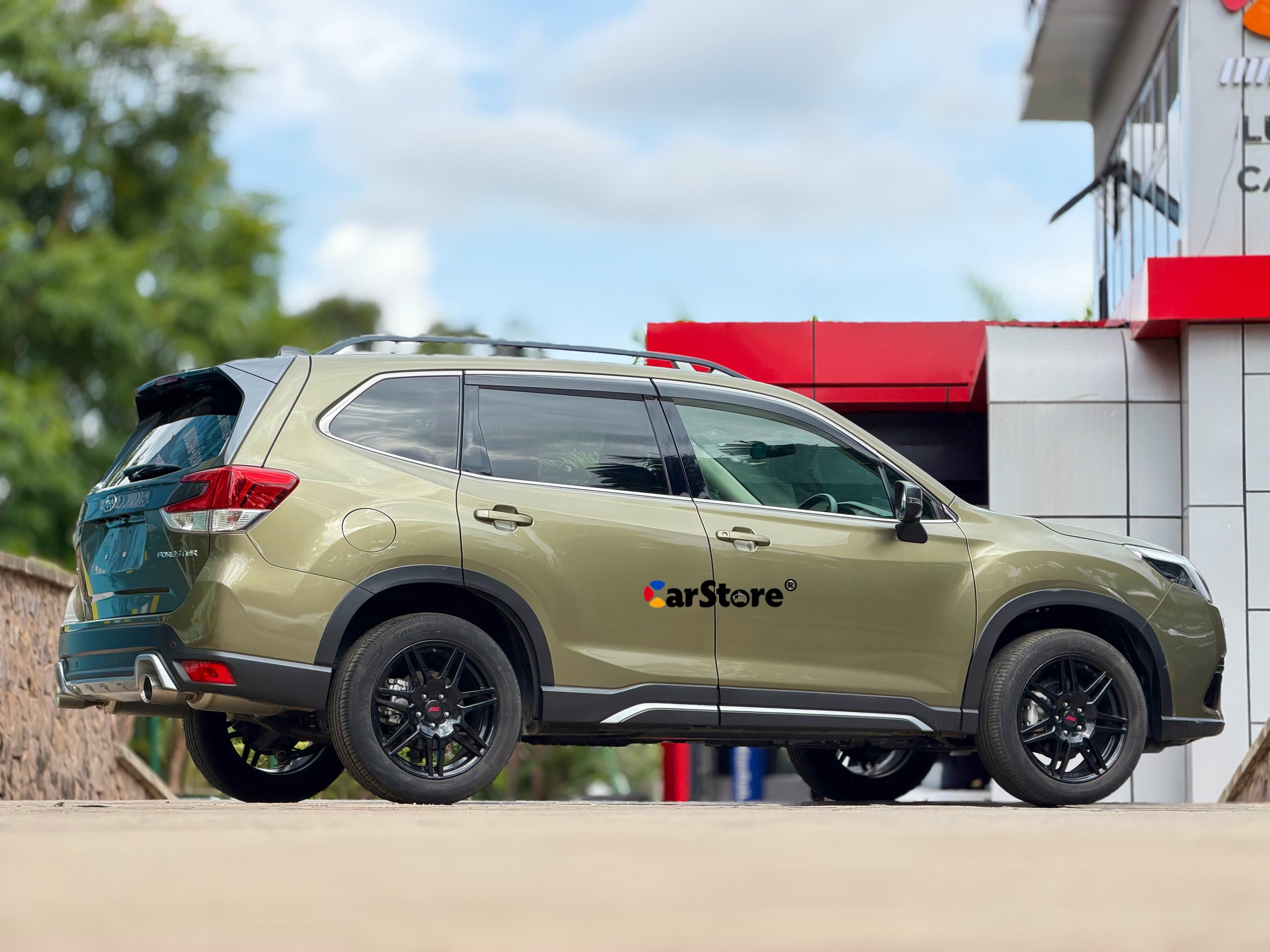 Subaru Forester SK5 view 2