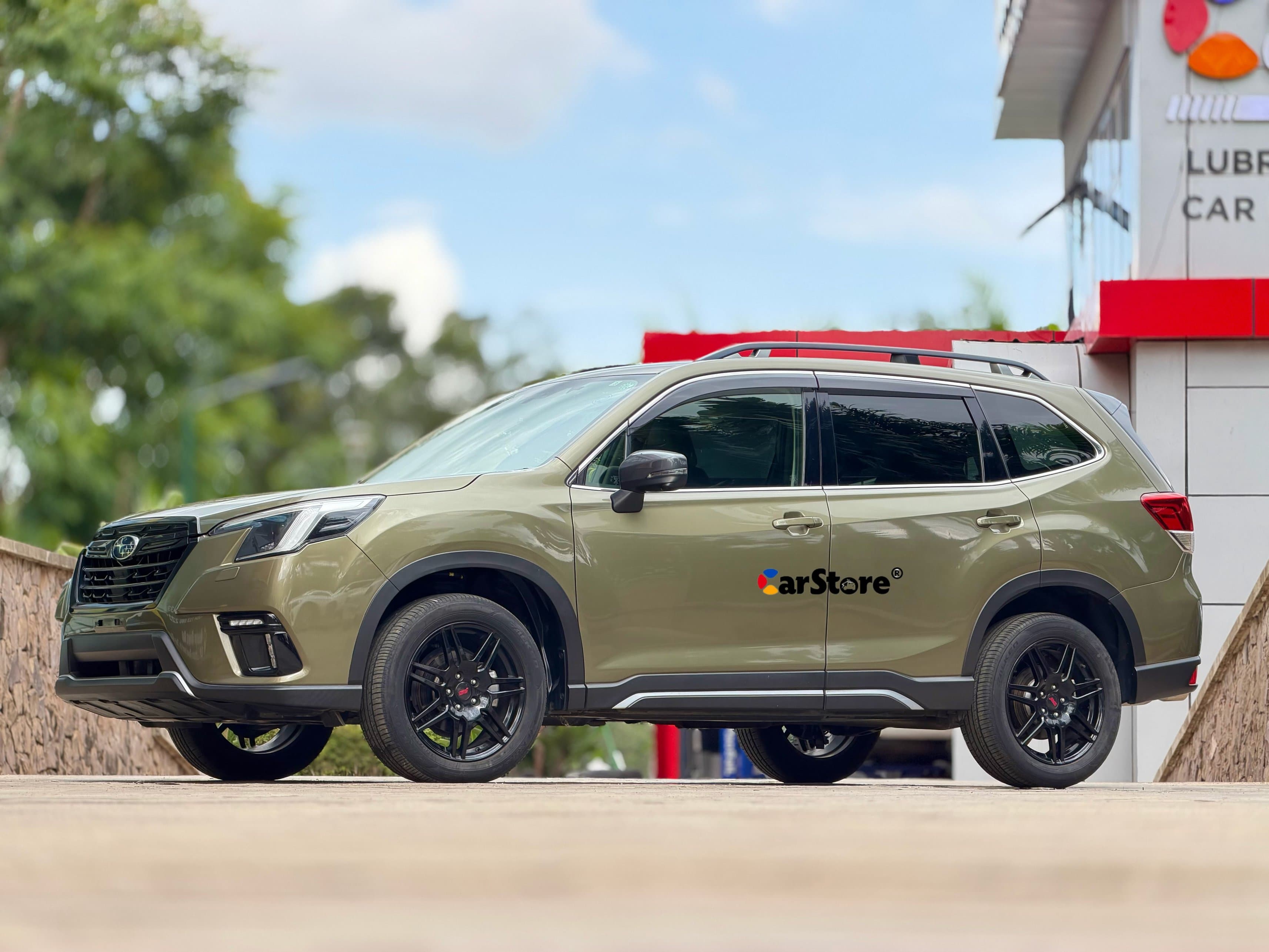 Subaru Forester SK5 view 3
