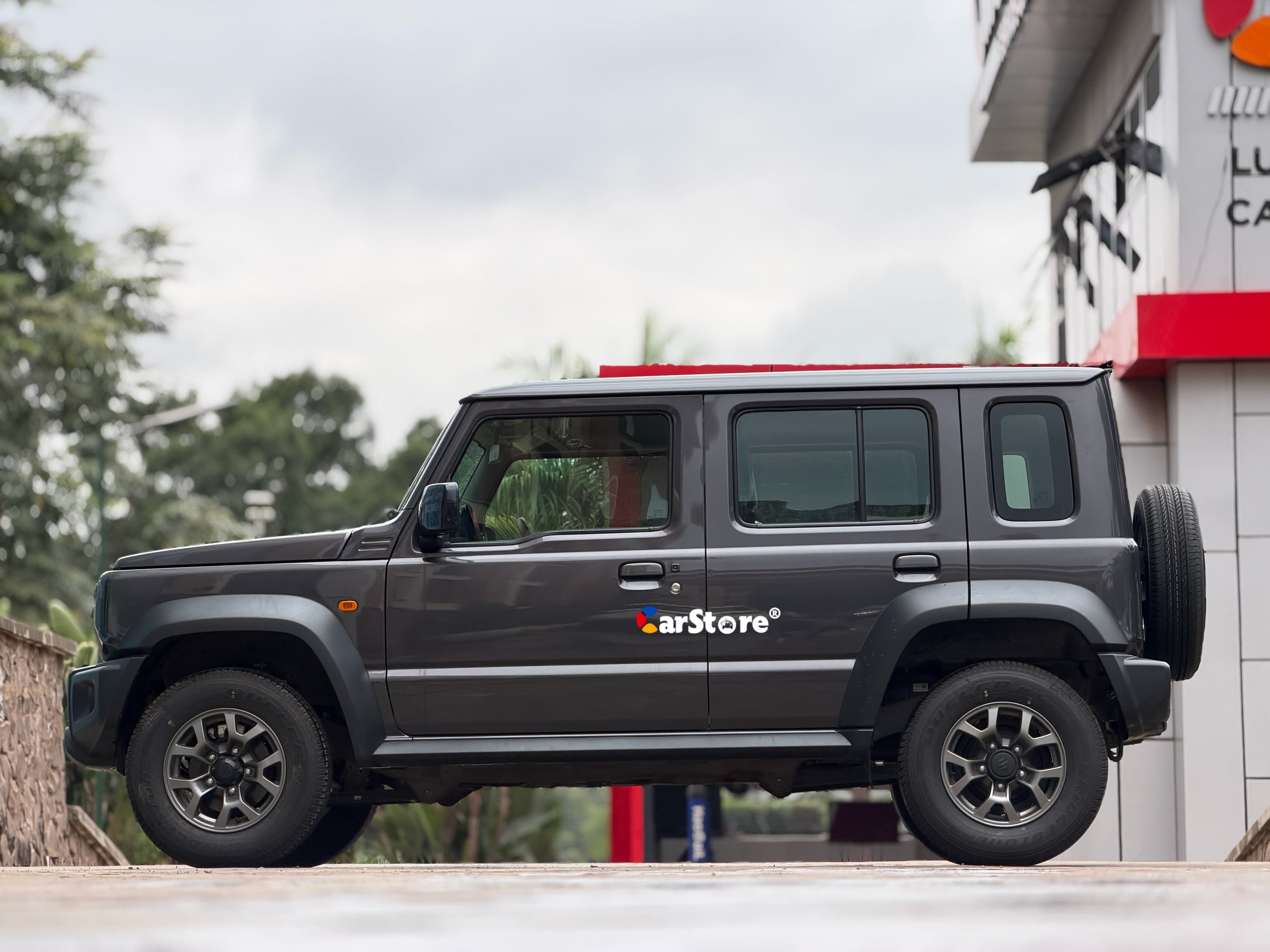 Suzuki Jimny view 3